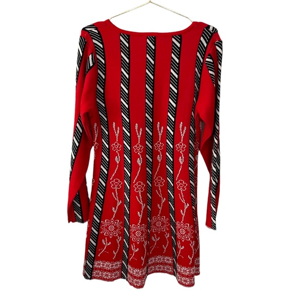 NWOT VENUS Red and Black Stripe and Floral Print Long Sleeve Sweater Swing Dress - Picture 2 of 6